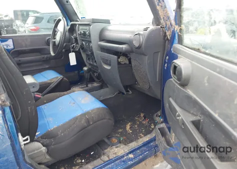 2010 Jeep Wrangler Sport z USA, uszkodzony, nr VIN 1J4AA2D11AL218961